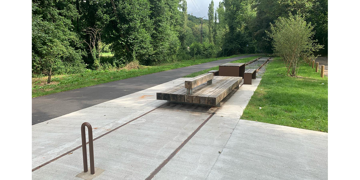 Aménagement d'une voie verte et piste cyclable sur un ancien chemin ferroviaire à Duclair Le Trait