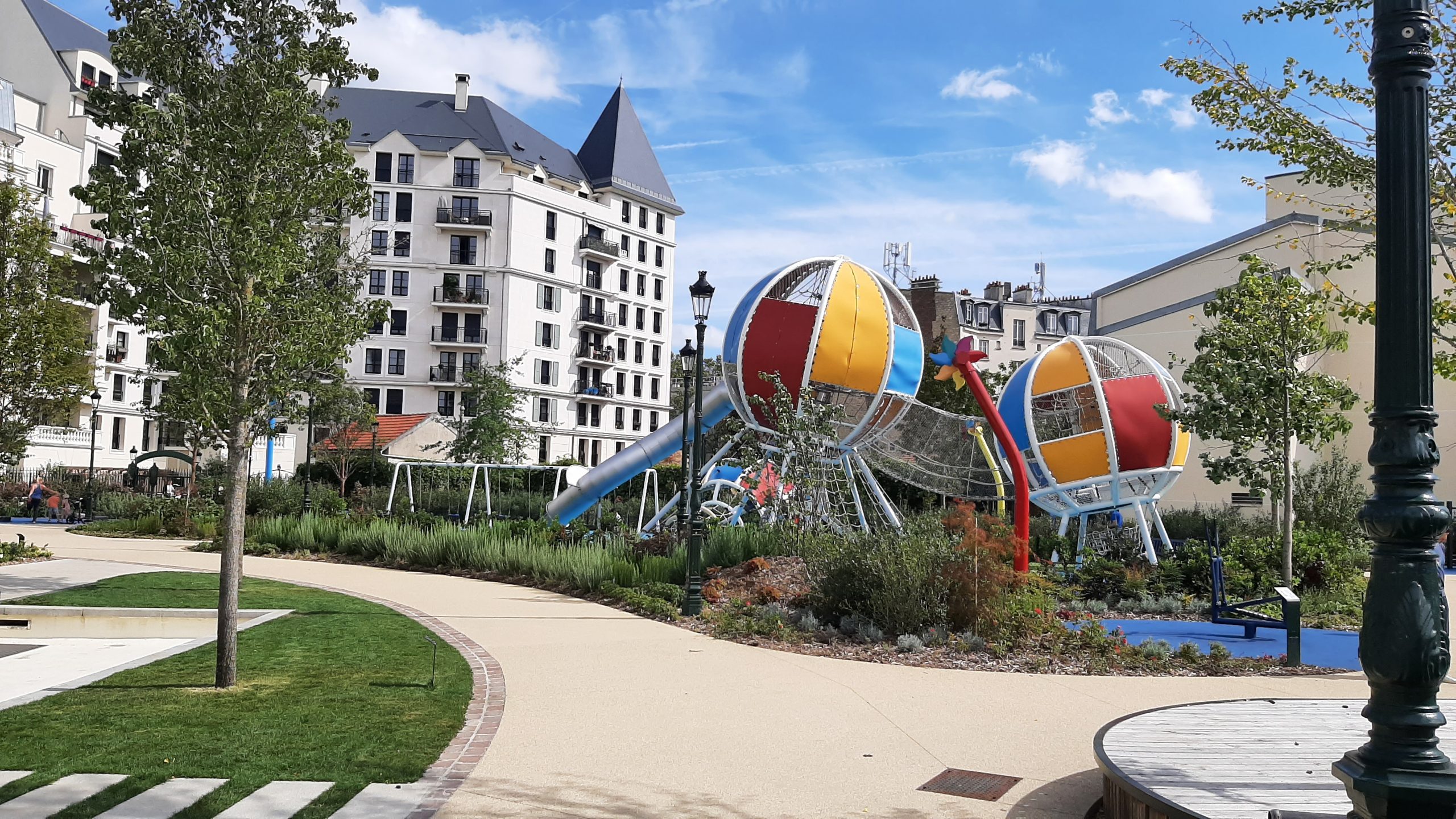 jardin de la rose des vents Puteaux,square urbain,aire de jeux,aire sportive,jardin horticole