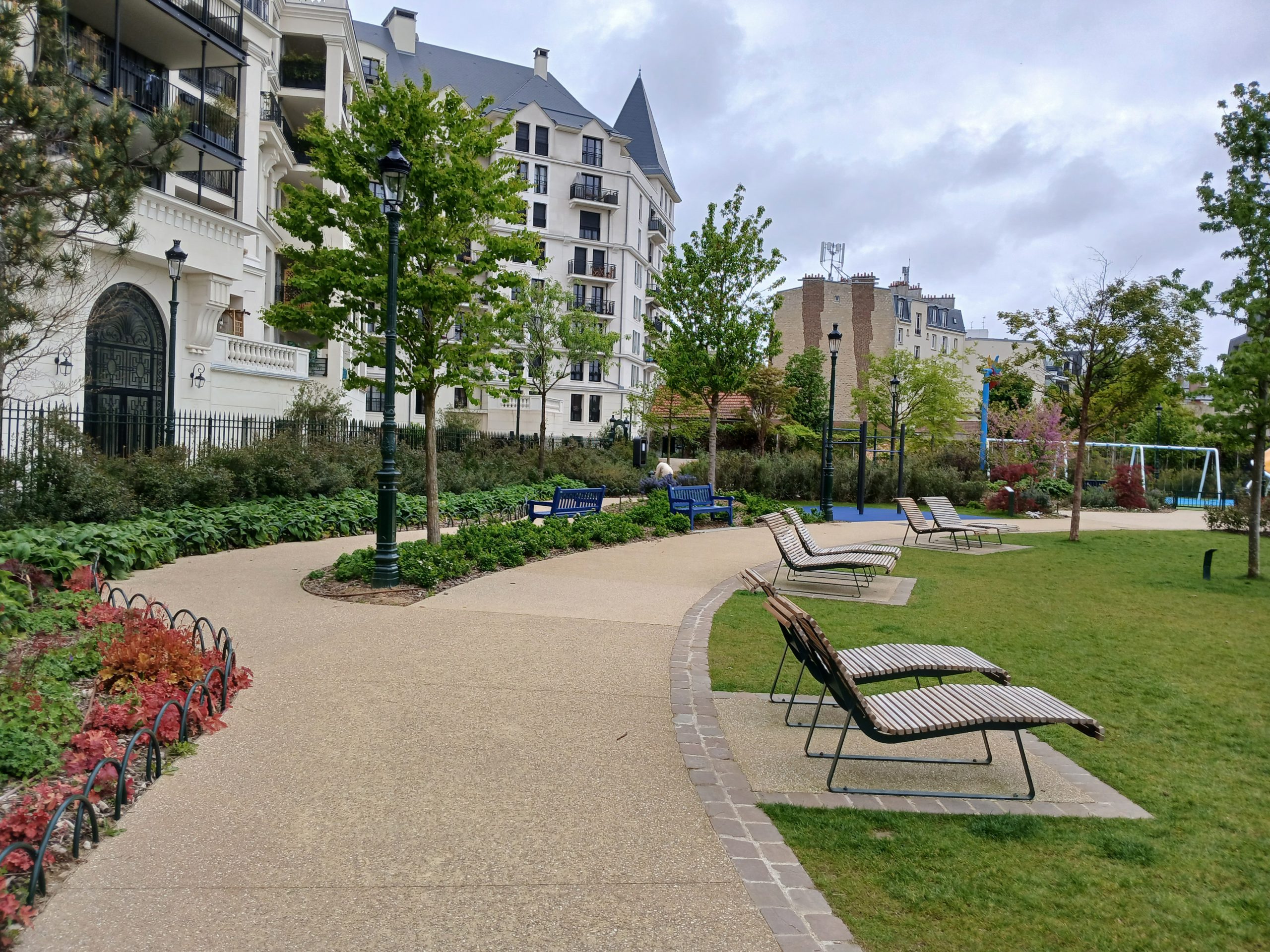 jardin de la rose des vents Puteaux,square urbain,aire de jeux,aire sportive,jardin horticole