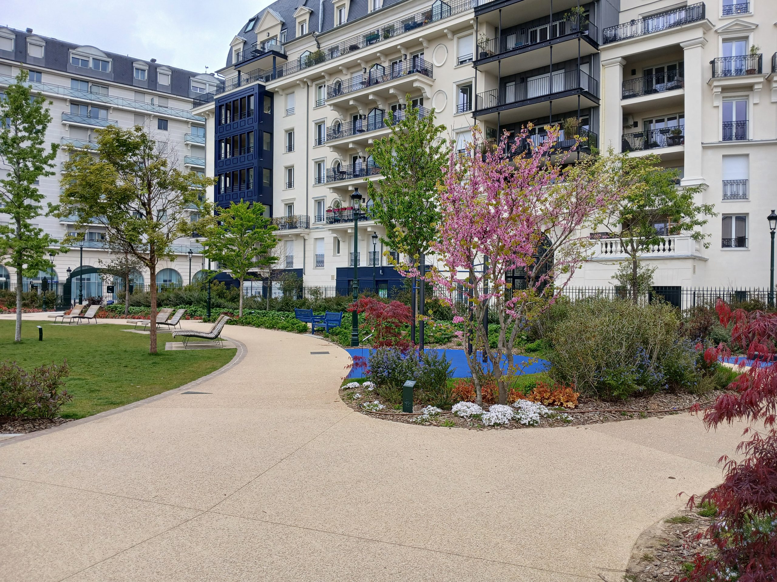 jardin de la rose des vents Puteaux,square urbain,aire de jeux,aire sportive,jardin horticole